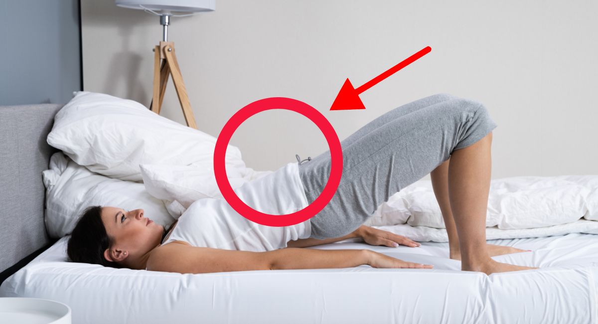 5 ejercicios quemagrasas que puedes hacer desde la cama